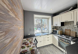 2-к квартира, вторичка, 43м2, 1/5 этаж