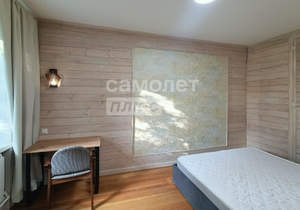 2-к квартира, вторичка, 42м2, 1/4 этаж