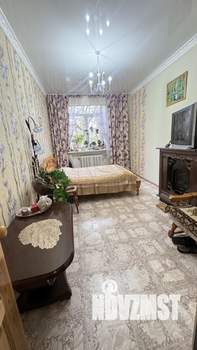 3-к квартира, вторичка, 74м2, 2/4 этаж