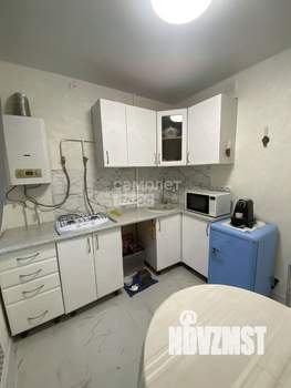 2-к квартира, вторичка, 32м2, 1/4 этаж