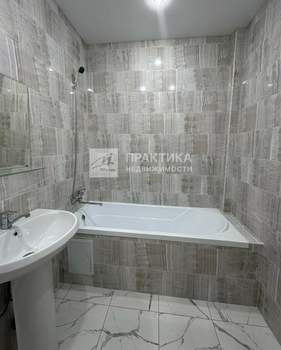 2-к квартира, вторичка, 63м2, 13/17 этаж