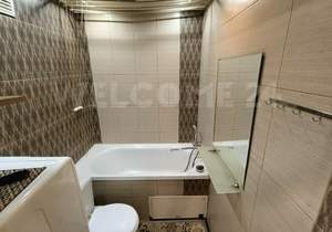 2-к квартира, вторичка, 43м2, 1/4 этаж