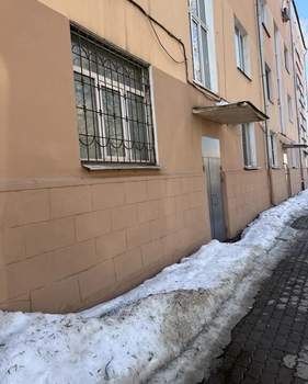2-к квартира, вторичка, 44м2, 1/4 этаж