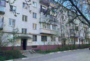 2-к квартира, вторичка, 46м2, 1/5 этаж