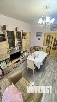 3-к квартира, вторичка, 74м2, 2/4 этаж