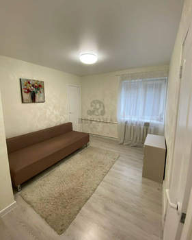 2-к квартира, вторичка, 32м2, 1/4 этаж