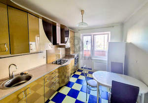 3-к квартира, вторичка, 77м2, 2/10 этаж