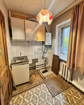 2-к квартира, вторичка, 43м2, 1/5 этаж