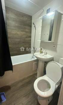 2-к квартира, вторичка, 44м2, 1/4 этаж