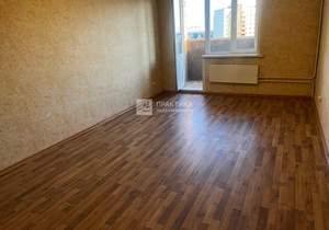 2-к квартира, вторичка, 64м2, 7/17 этаж