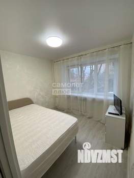 2-к квартира, вторичка, 32м2, 1/4 этаж