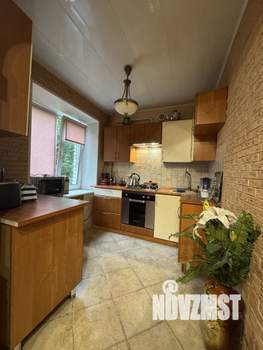4-к квартира, вторичка, 63м2, 1/5 этаж