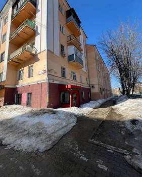 2-к квартира, вторичка, 44м2, 1/4 этаж