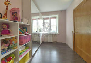 3-к квартира, вторичка, 55м2, 3/3 этаж