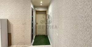 2-к квартира, вторичка, 42м2, 1/4 этаж