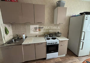 2-к квартира, вторичка, 72м2, 10/17 этаж