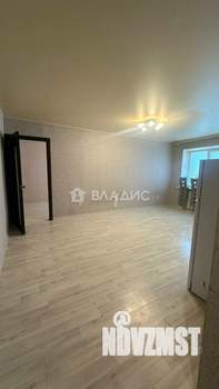 2-к квартира, вторичка, 44м2, 1/4 этаж