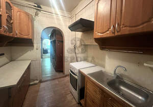 2-к квартира, вторичка, 40м2, 1/1 этаж