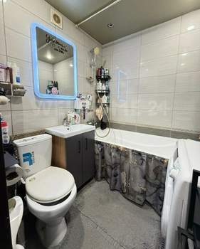 2-к квартира, вторичка, 41м2, 1/4 этаж