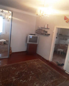 2-к квартира, вторичка, 60м2, 1/1 этаж