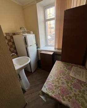 2-к квартира, вторичка, 44м2, 1/4 этаж